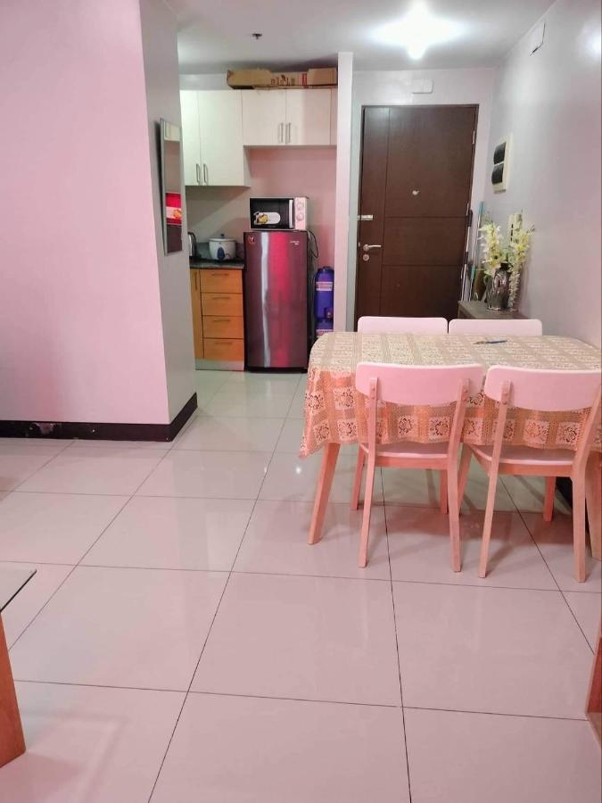 Cubao Manhattanheights Unit 7Ef Tower B, 1Br Manila Bagian luar foto