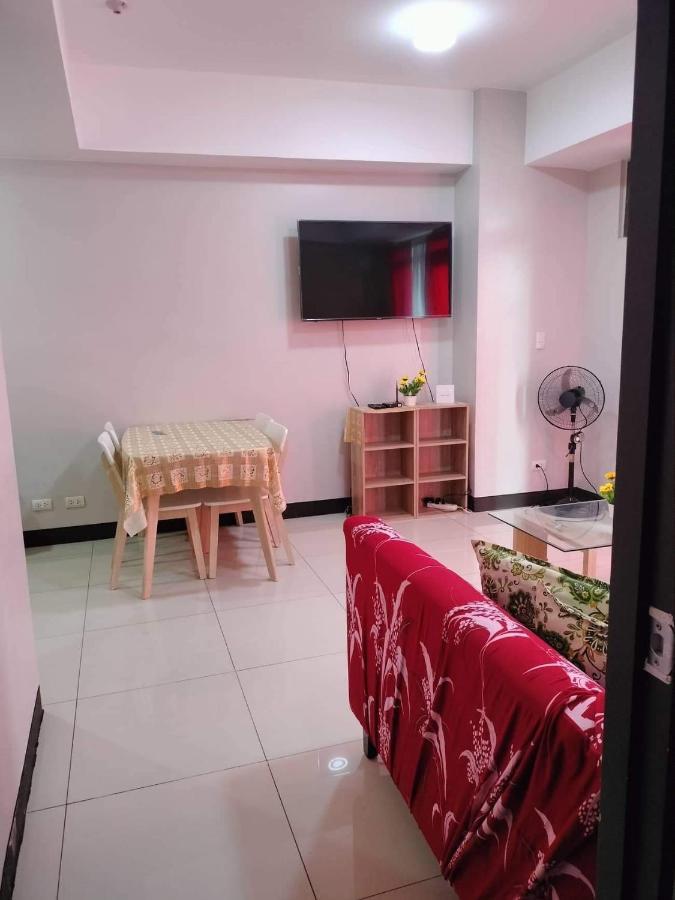 Cubao Manhattanheights Unit 7Ef Tower B, 1Br Manila Bagian luar foto
