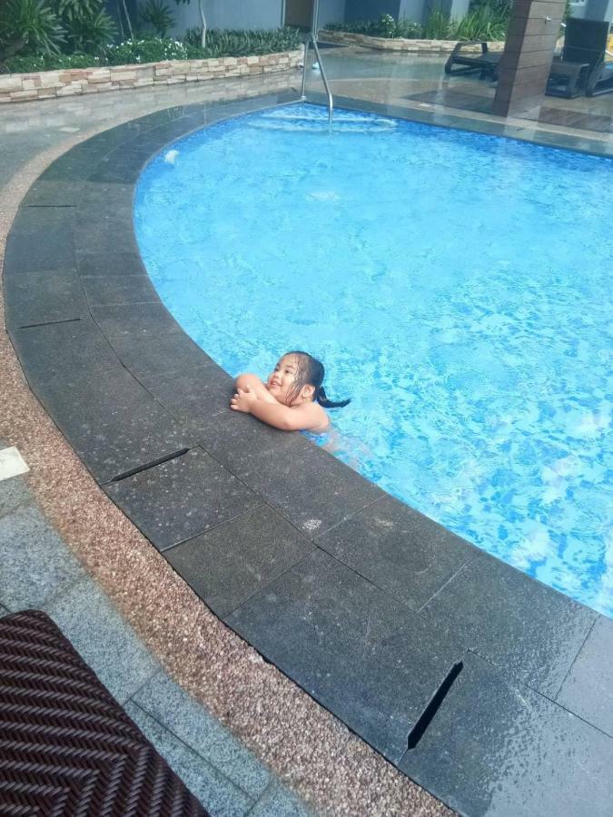 Cubao Manhattanheights Unit 7Ef Tower B, 1Br Manila Bagian luar foto